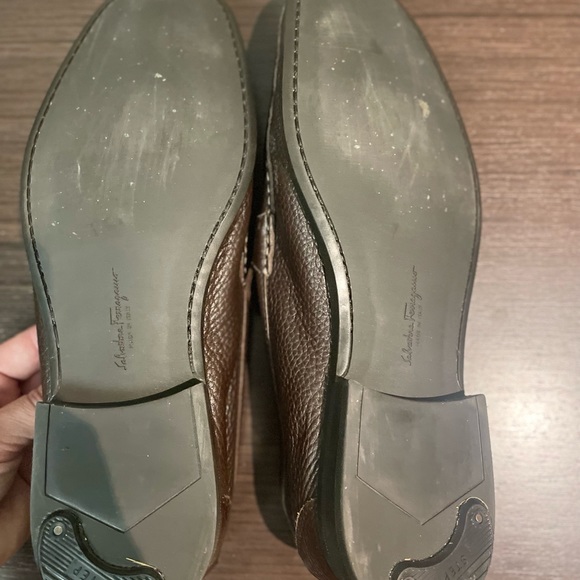👞Salvatore Ferragamo Men's Grandioso Grained Calfskin Gancini Loafer👞 - Picture 5 of 8